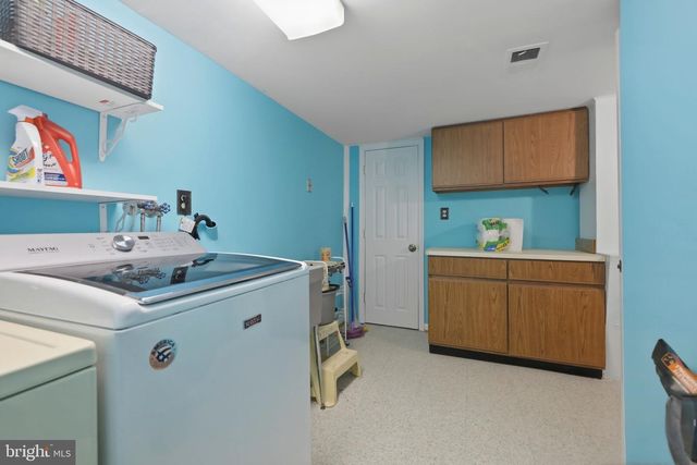8578 BRICKYARD RD, Potomac, MD 20854