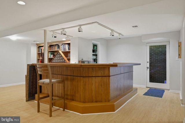 8578 BRICKYARD RD, Potomac, MD 20854