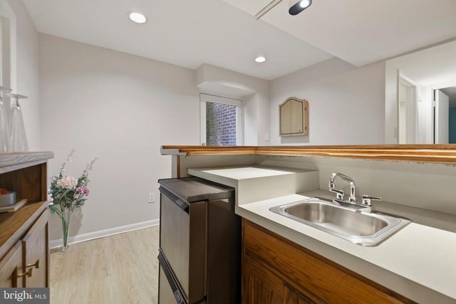 8578 BRICKYARD RD, Potomac, MD 20854