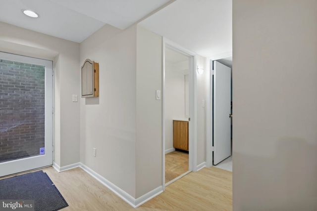 8578 BRICKYARD RD, Potomac, MD 20854