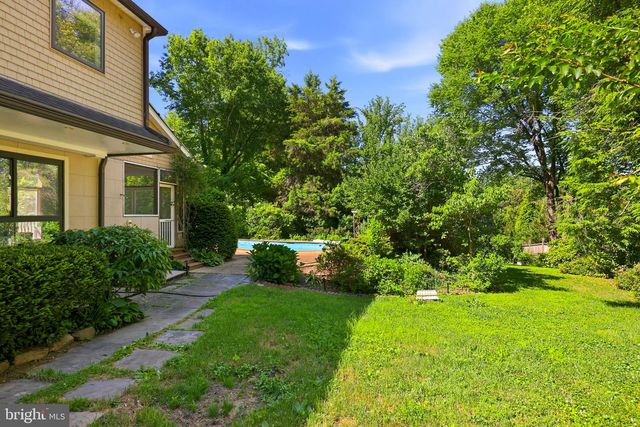 8578 BRICKYARD RD, Potomac, MD 20854