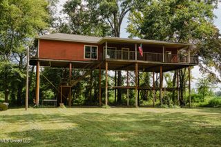 595 Laney Camp Road, Vicksburg, MS 39183