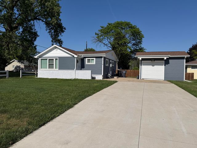 314 S Bray Street, New Carlisle, IN 46552