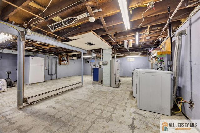 165 Crescent Avenue, Woodbridge Proper, NJ 07095