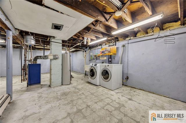 165 Crescent Avenue, Woodbridge Proper, NJ 07095