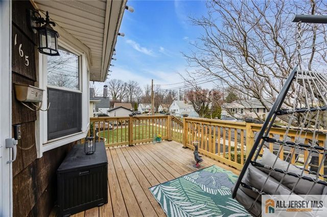 165 Crescent Avenue, Woodbridge Proper, NJ 07095