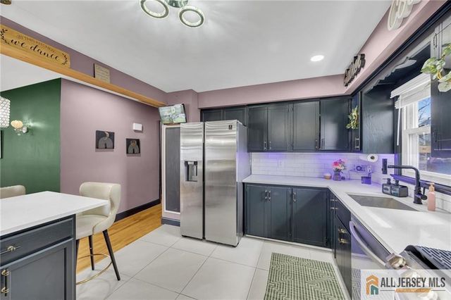 165 Crescent Avenue, Woodbridge Proper, NJ 07095