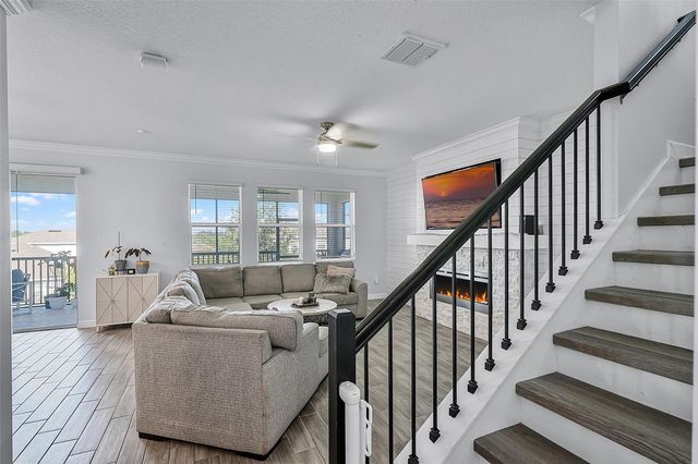 1123 DORA PARC LANE, Mount Dora, FL 32757
