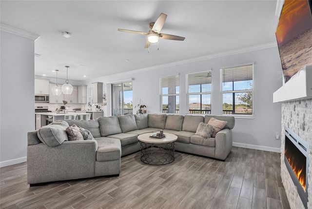 1123 DORA PARC LANE, Mount Dora, FL 32757