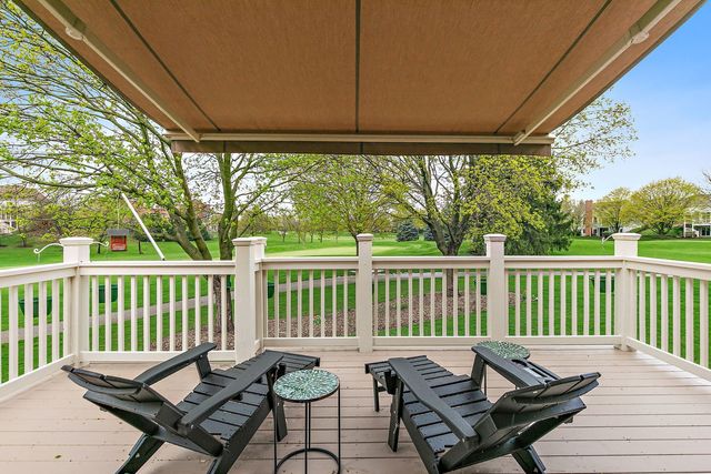 3 Sunvalley Court, Lake In The Hills, IL 60156