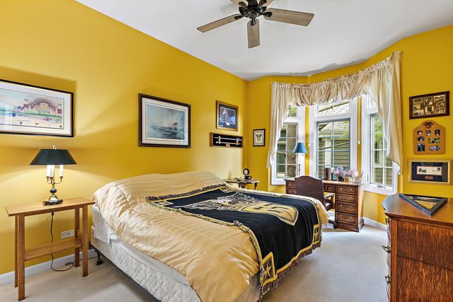 3 Sunvalley Court, Lake In The Hills, IL 60156