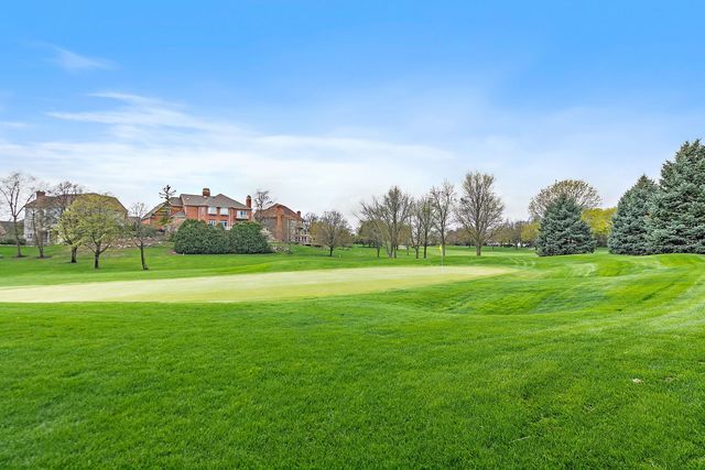 3 Sunvalley Court, Lake In The Hills, IL 60156