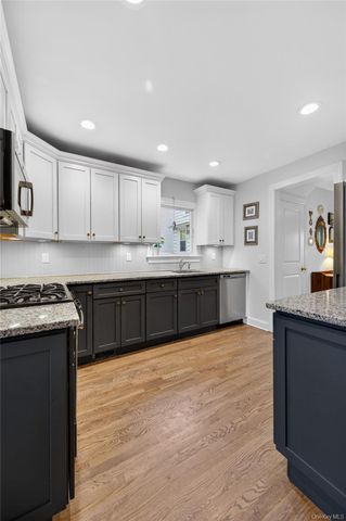 96 School Street, Oyster Bay, NY 11771