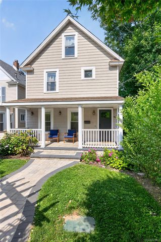 96 School Street, Oyster Bay, NY 11771