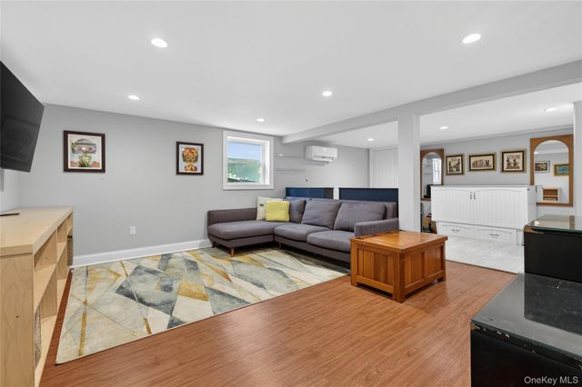 96 School Street, Oyster Bay, NY 11771