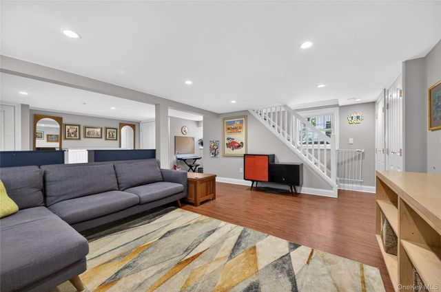 96 School Street, Oyster Bay, NY 11771