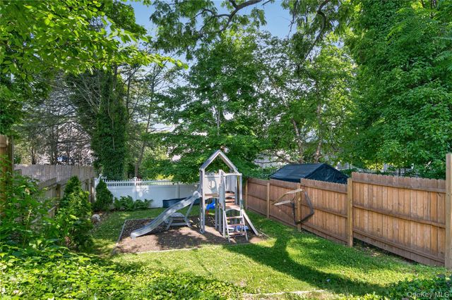96 School Street, Oyster Bay, NY 11771