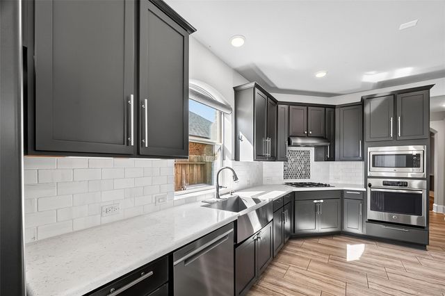 2608 Yaletzi Lane, League City, TX 77573