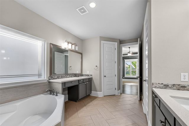 2608 Yaletzi Lane, League City, TX 77573