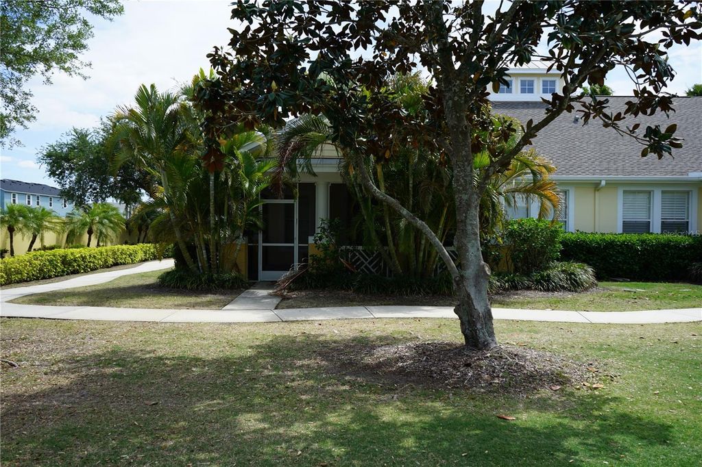 Image 2 of property listing at 201 SUNSET CREST COURT, Apollo Beach, FL 33572