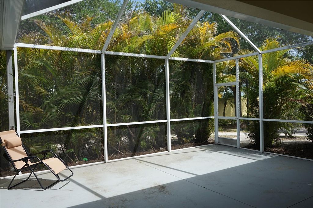 Image 4 of property listing at 201 SUNSET CREST COURT, Apollo Beach, FL 33572