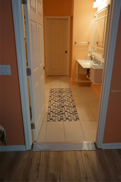 Image 31 of property listing at 201 SUNSET CREST COURT, Apollo Beach, FL 33572