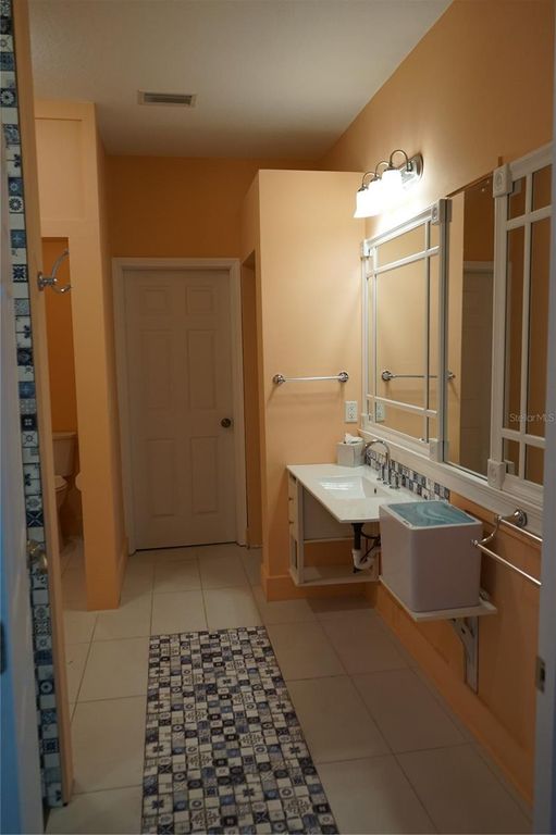 Image 32 of property listing at 201 SUNSET CREST COURT, Apollo Beach, FL 33572