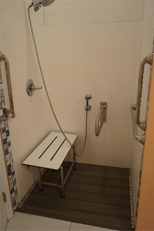 Image 39 of property listing at 201 SUNSET CREST COURT, Apollo Beach, FL 33572