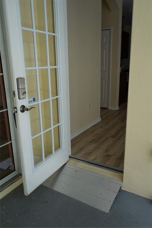 Image 6 of property listing at 201 SUNSET CREST COURT, Apollo Beach, FL 33572