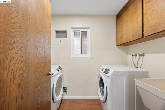 699 Fiesta Pl, Hayward, CA 94544