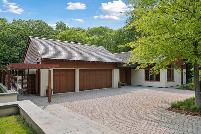 20545 Linden Road, Deephaven, MN 55331