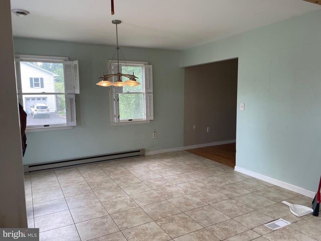 292 SMITH RD, Shippensburg, PA 17257