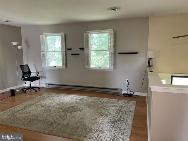 292 SMITH RD, Shippensburg, PA 17257