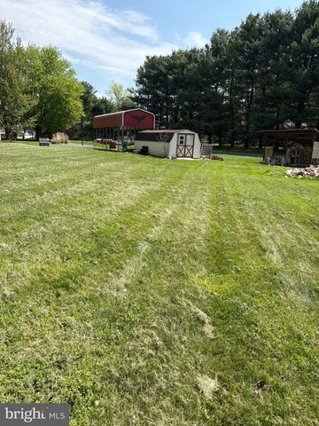 292 SMITH RD, Shippensburg, PA 17257