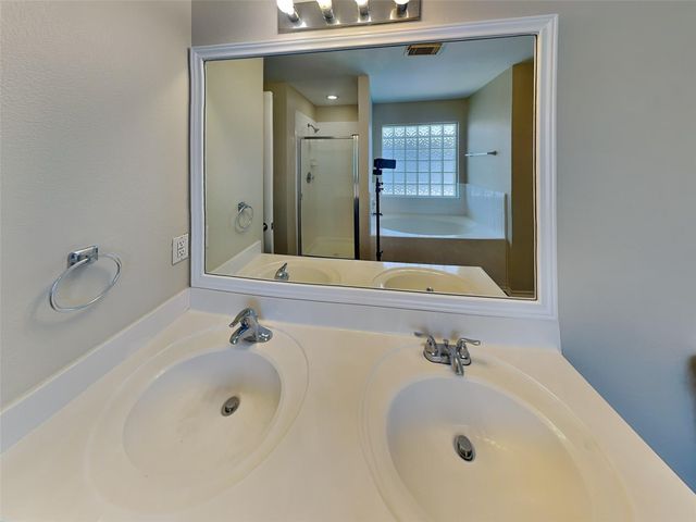 12135 Bradenway Lane, Houston, TX 77089