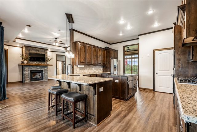 244 NE Pianalto Street, Bentonville, AR 72713