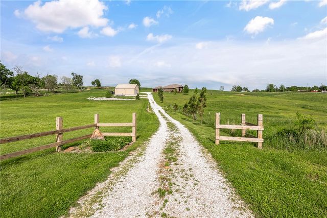 244 NE Pianalto Street, Bentonville, AR 72713