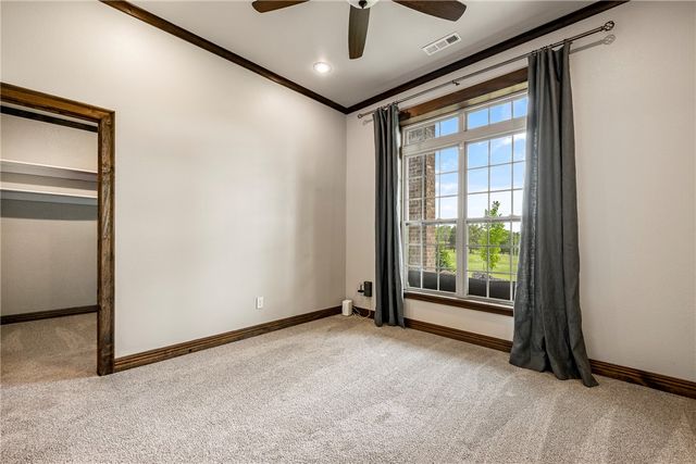 244 NE Pianalto Street, Bentonville, AR 72713