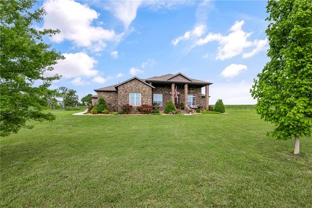 244 NE Pianalto Street, Bentonville, AR 72713
