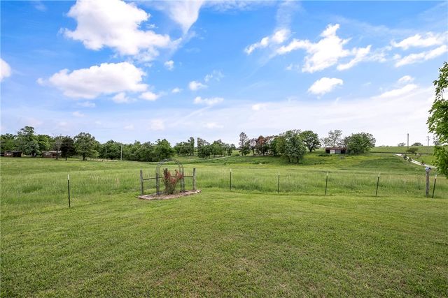 244 NE Pianalto Street, Bentonville, AR 72713