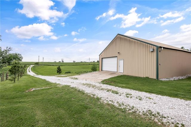 244 NE Pianalto Street, Bentonville, AR 72713