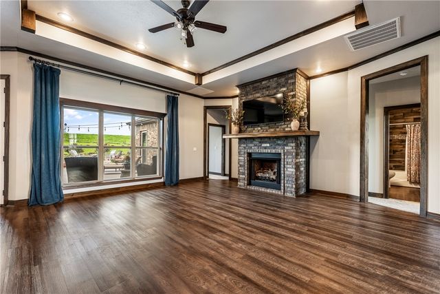 244 NE Pianalto Street, Bentonville, AR 72713
