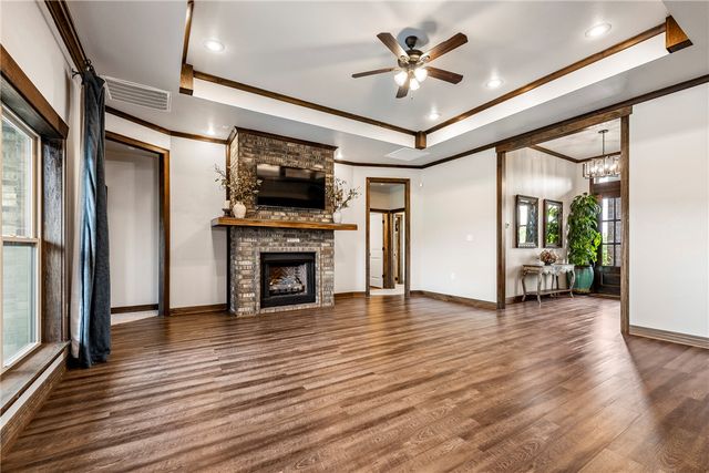 244 NE Pianalto Street, Bentonville, AR 72713