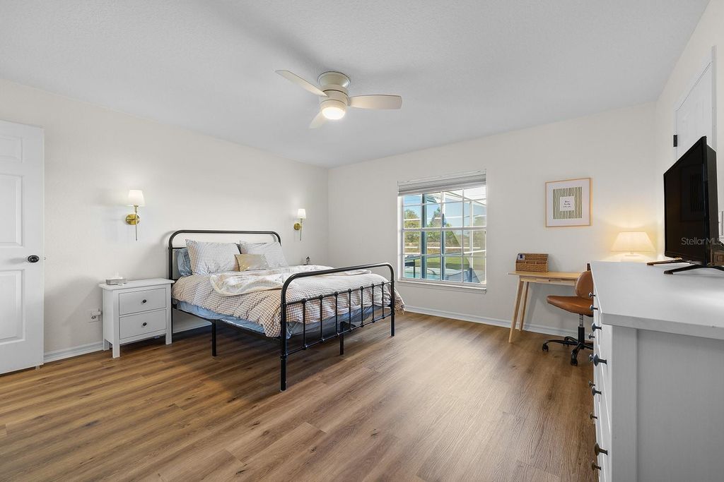 Image 30 of property listing at 9914 JANETTE LANE, Clermont, FL 34711