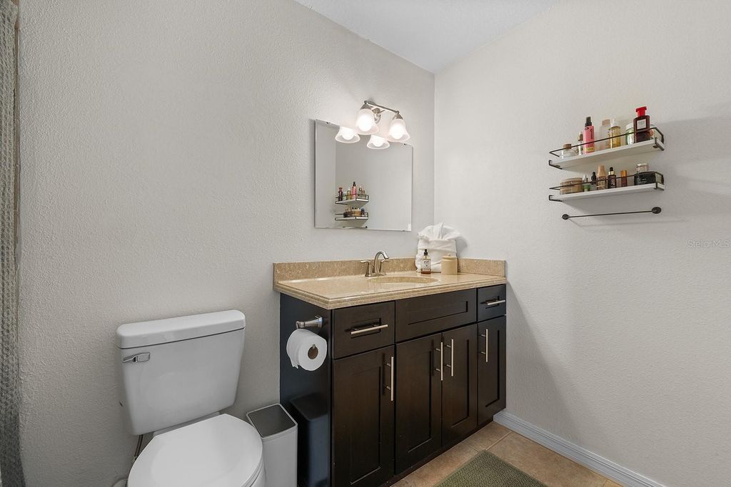 Image 33 of property listing at 9914 JANETTE LANE, Clermont, FL 34711