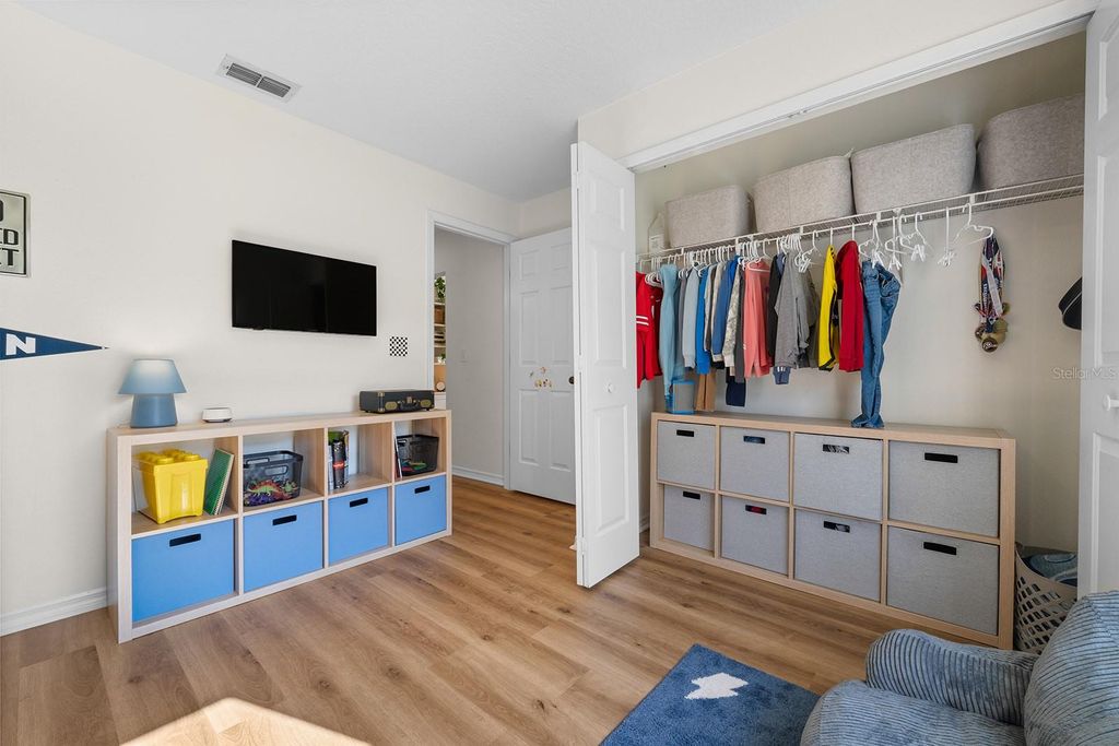 Image 39 of property listing at 9914 JANETTE LANE, Clermont, FL 34711