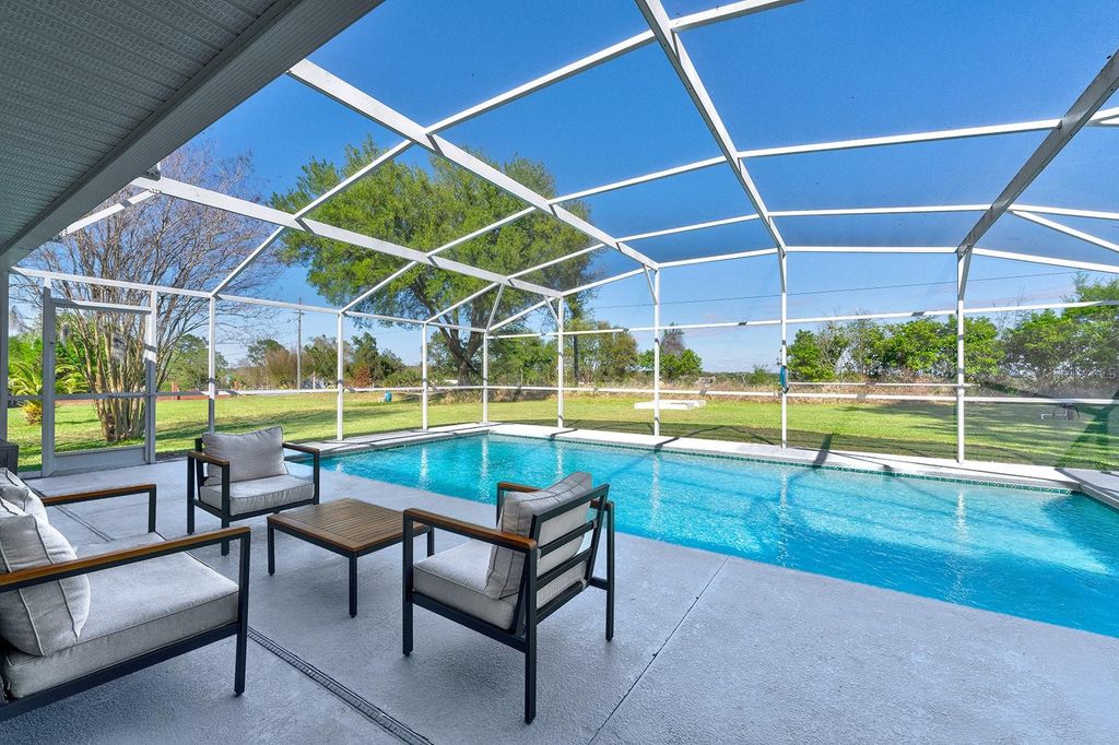 Image 46 of property listing at 9914 JANETTE LANE, Clermont, FL 34711