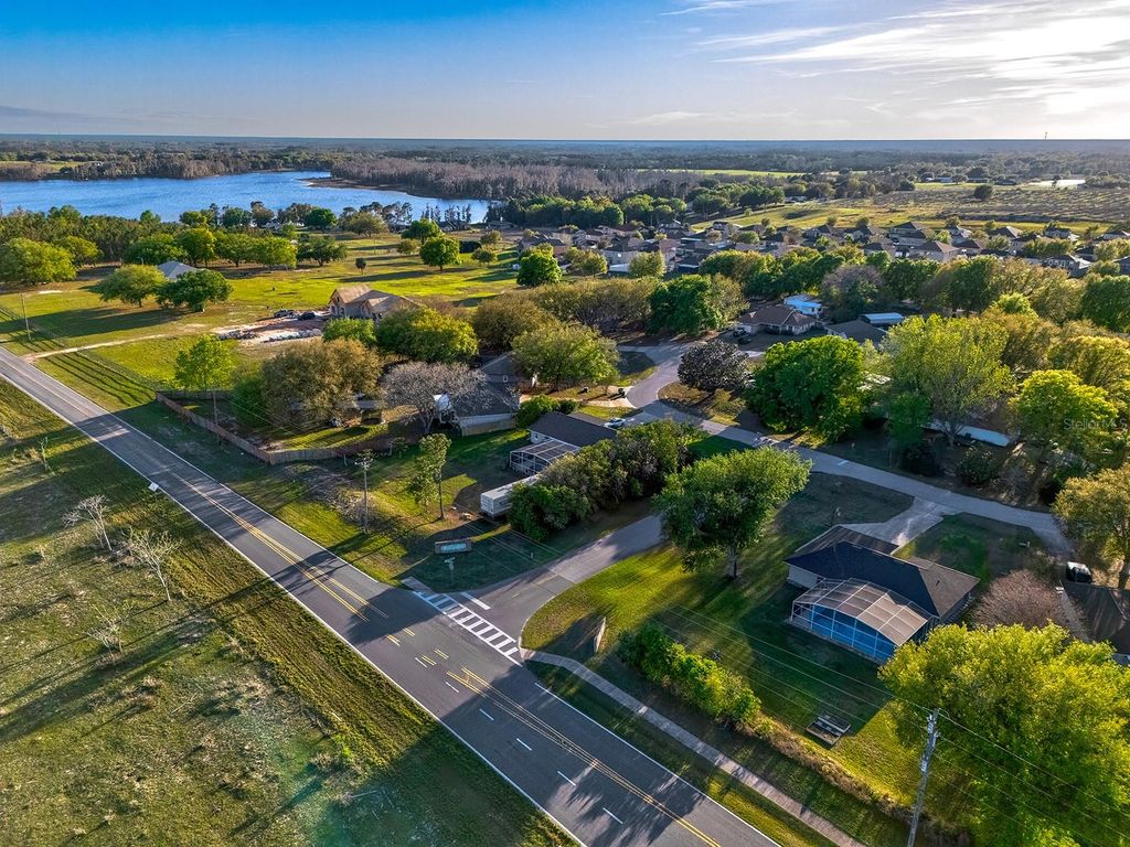 Image 74 of property listing at 9914 JANETTE LANE, Clermont, FL 34711