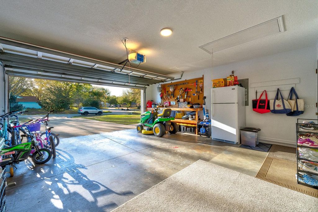 Image 81 of property listing at 9914 JANETTE LANE, Clermont, FL 34711