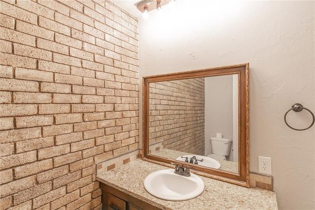 3326 Rock Creek Way, Oklahoma City, OK 73120